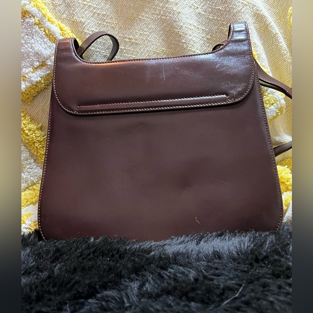 🌟FINAL🌟 1980s Vintage Ferragamo Heavy Brown Leather Shoulder Bag. - Picture 4 of 14